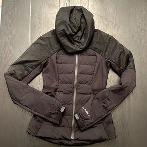 Lululemon- fitted - black- puffer jacket